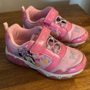 Girls light up Minnie Mouse sneakers- size 12